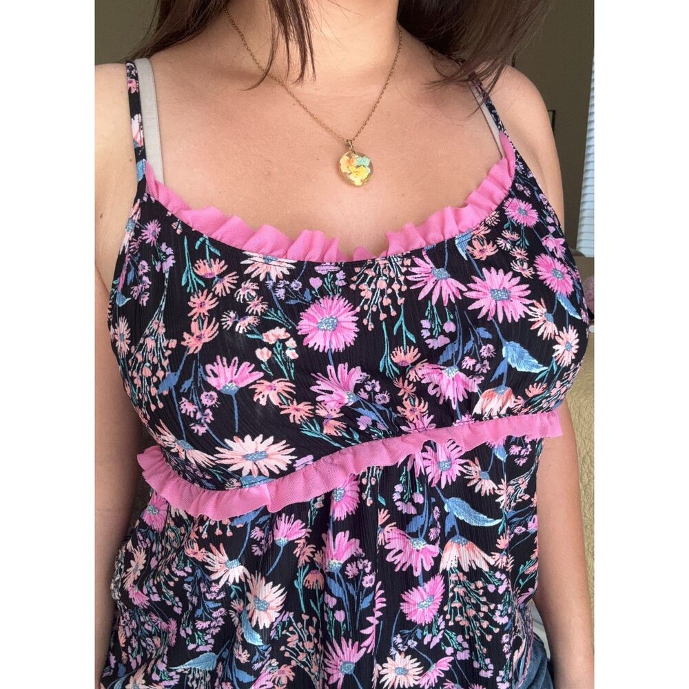 Secret Treasure Floral Ruffle Cami - Picture 2 of 5